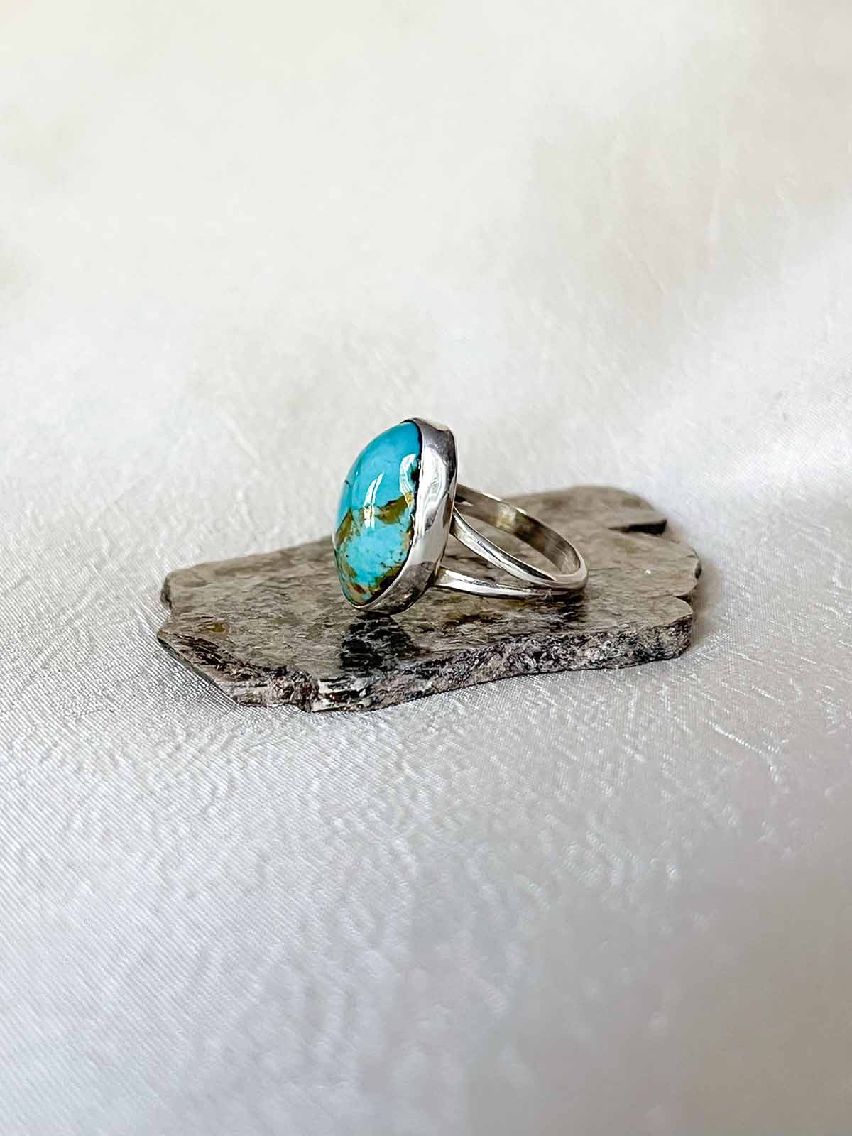 NAVAJO TÜRKIS RING MAKAWEE