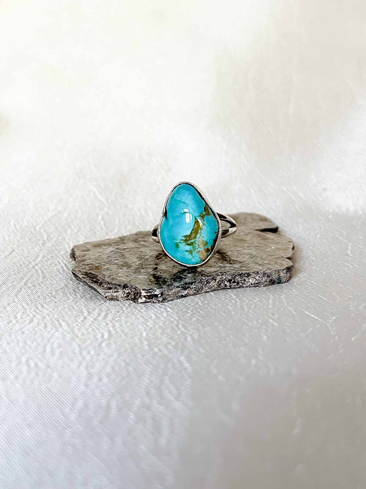 NAVAJO TÜRKIS RING MAKAWEE