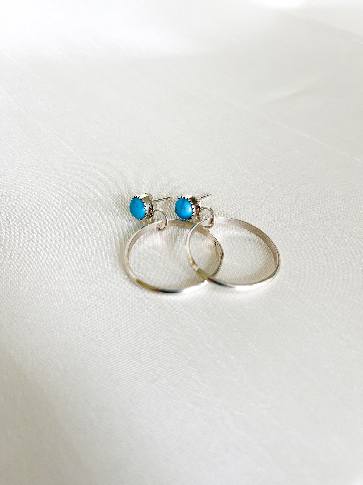 KLEINE TÜRKIS-CREOLEN NASCHA