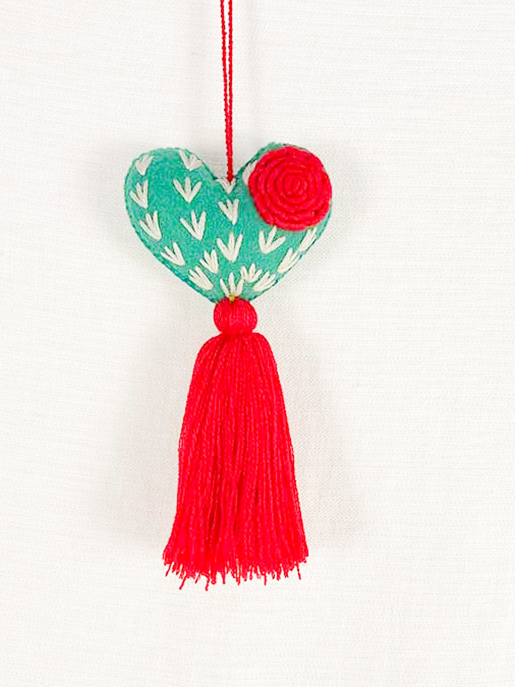 SUERTE DECOR POMPOMS