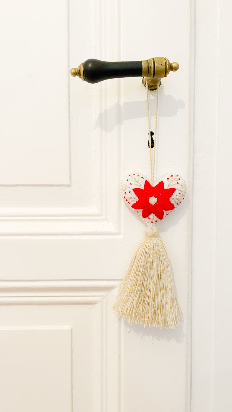 SUERTE DECOR POMPOMS