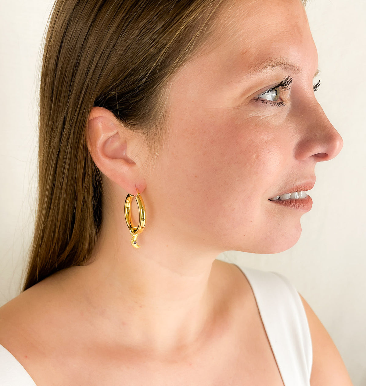 mond charm ohrring gold hoop earrings