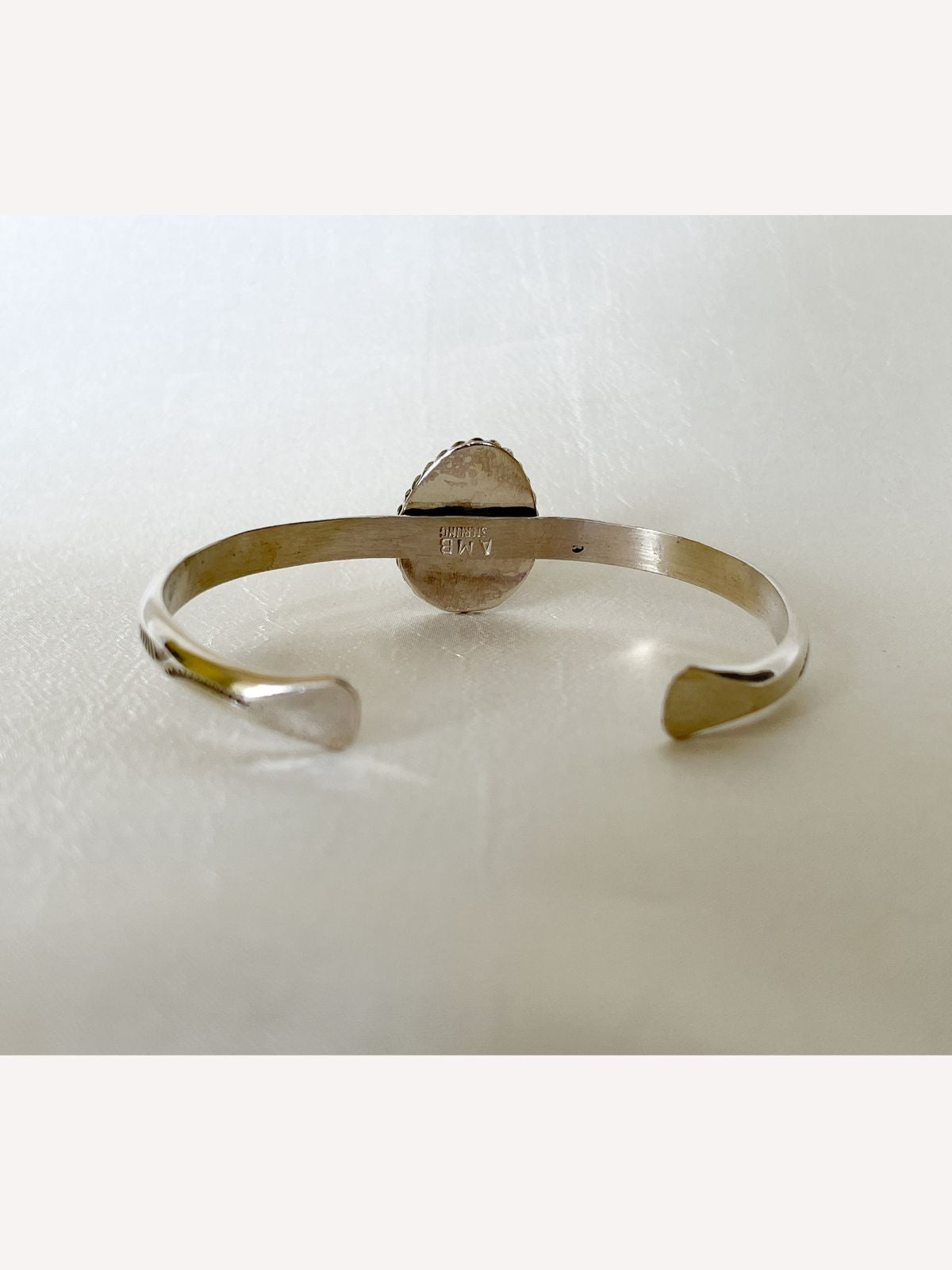 WHITE BUFFALO ARMREIF OLATHE