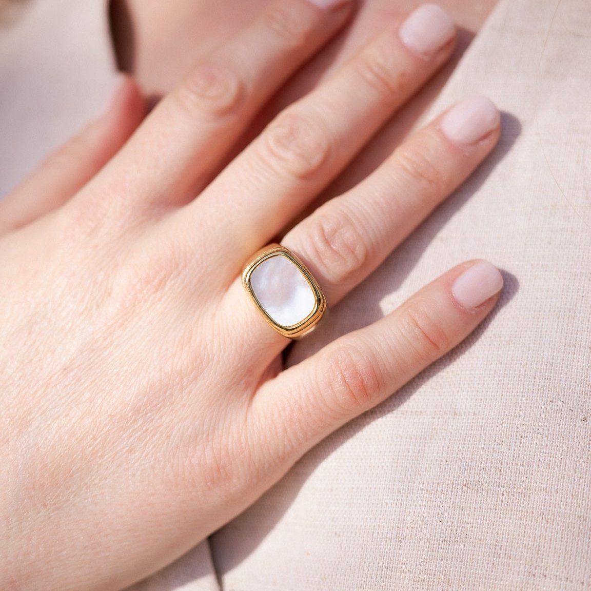 CHRISTINA Mother-of-Pearl Ring