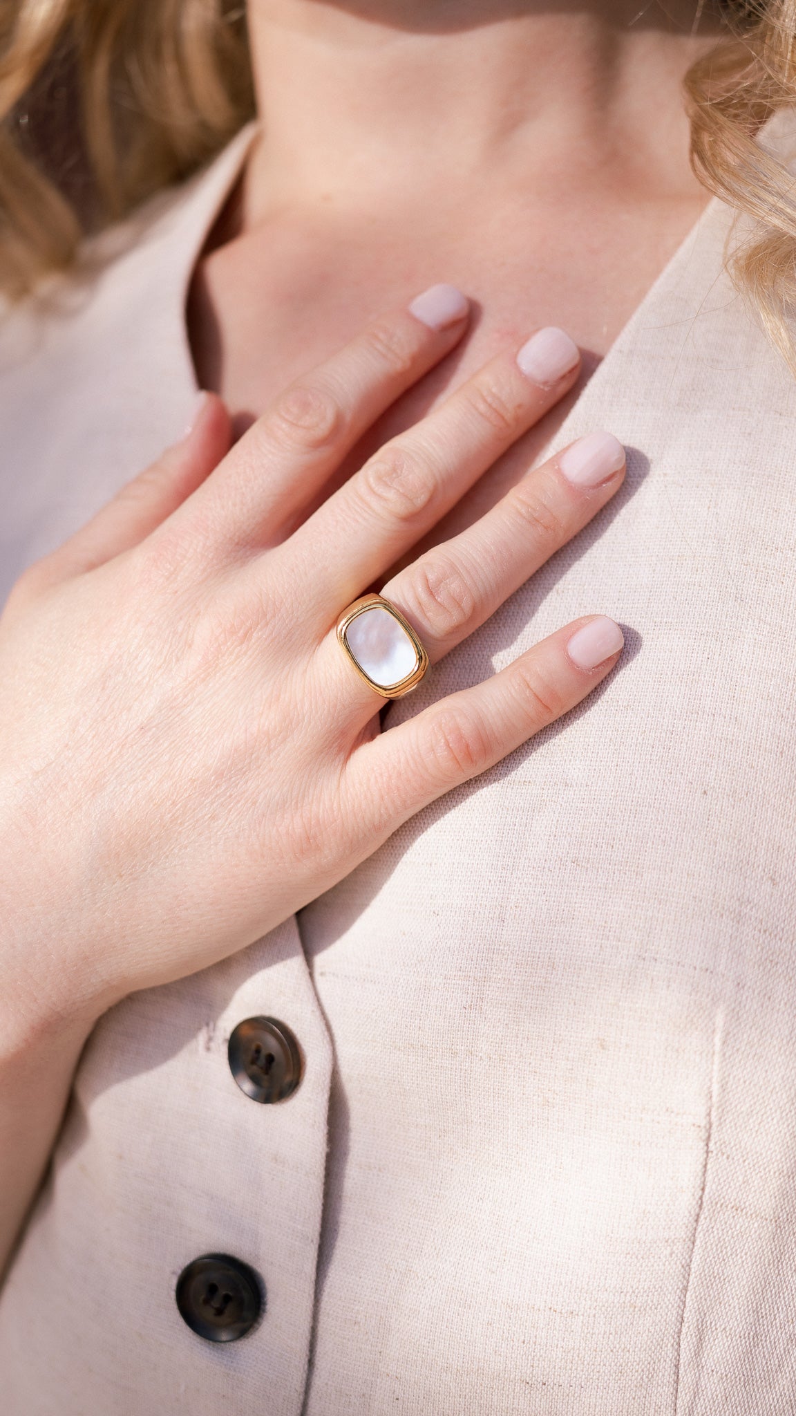 CHRISTINA Mother-of-Pearl Ring