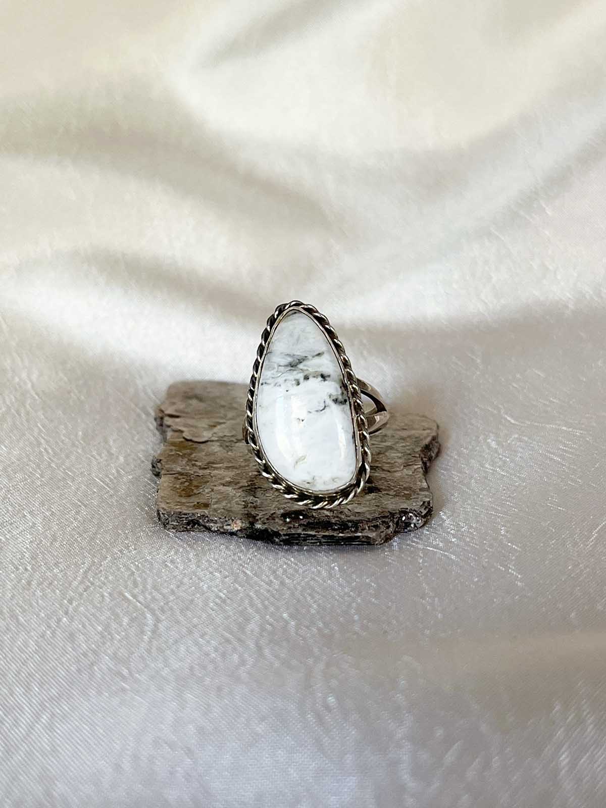 WEISSER BÜFFELRING ONACONA GRÖSSE 54