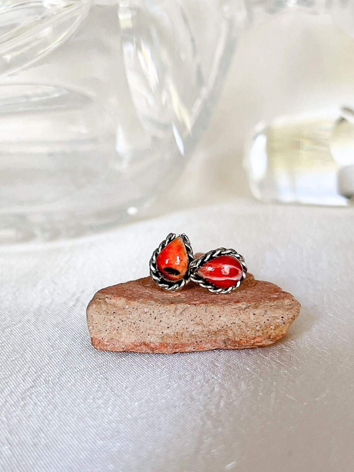 NAVAJO MUSCHEL-OHRSTECKER NIZHANEE