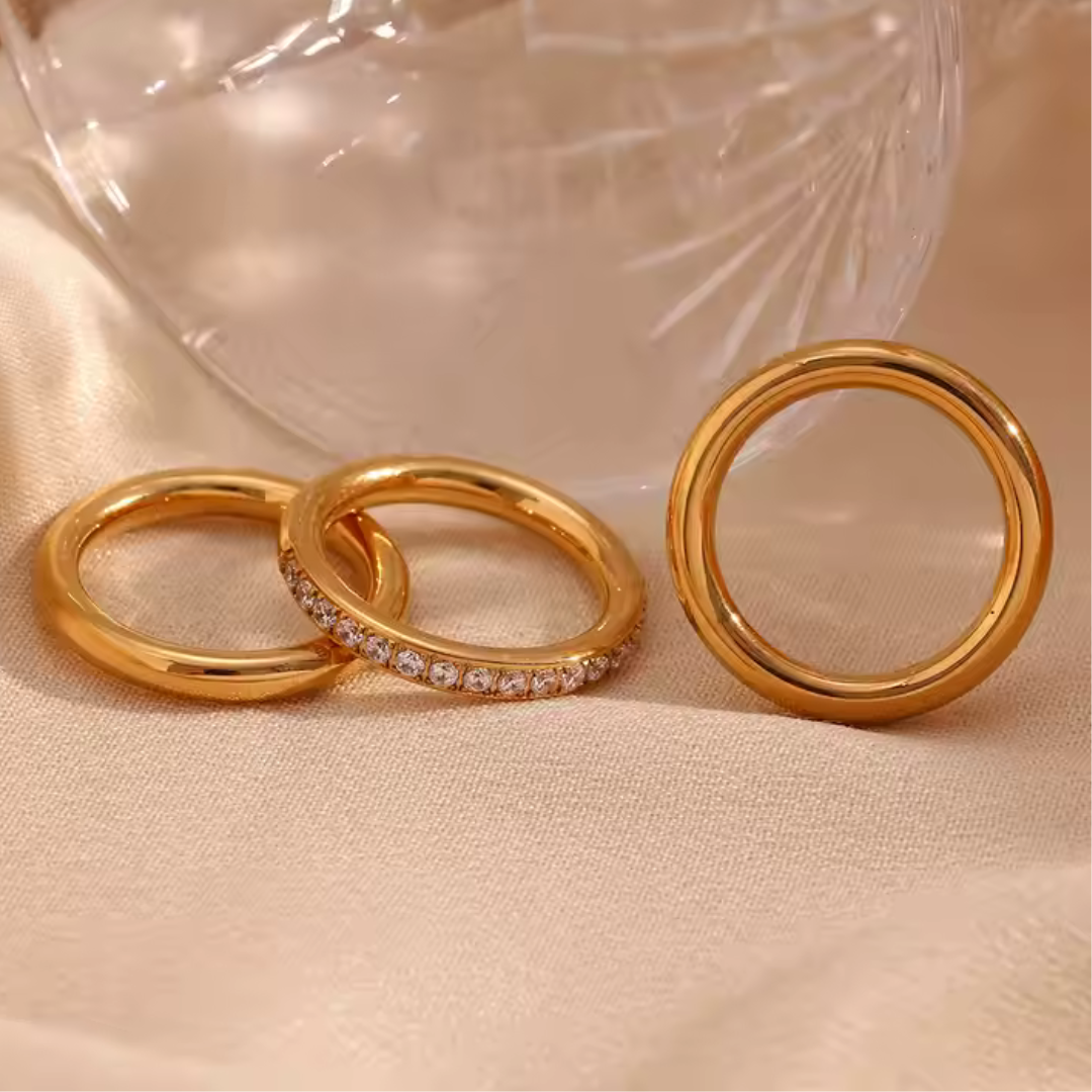 CARA Stacking Ring Gold