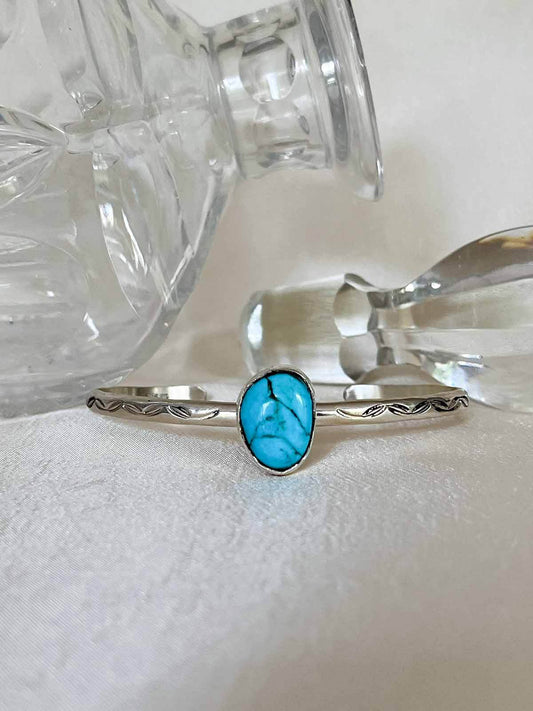 NAVAJO TURQUOISE BANGLE ENOLA