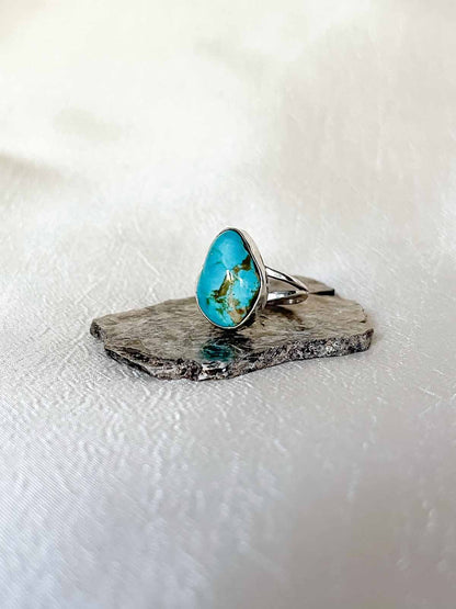 NAVAJO TURQUOISE RING MAKAWEE