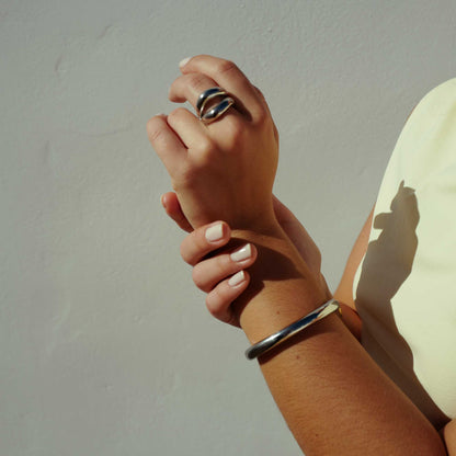 Minimalistic Bangle OTILIA