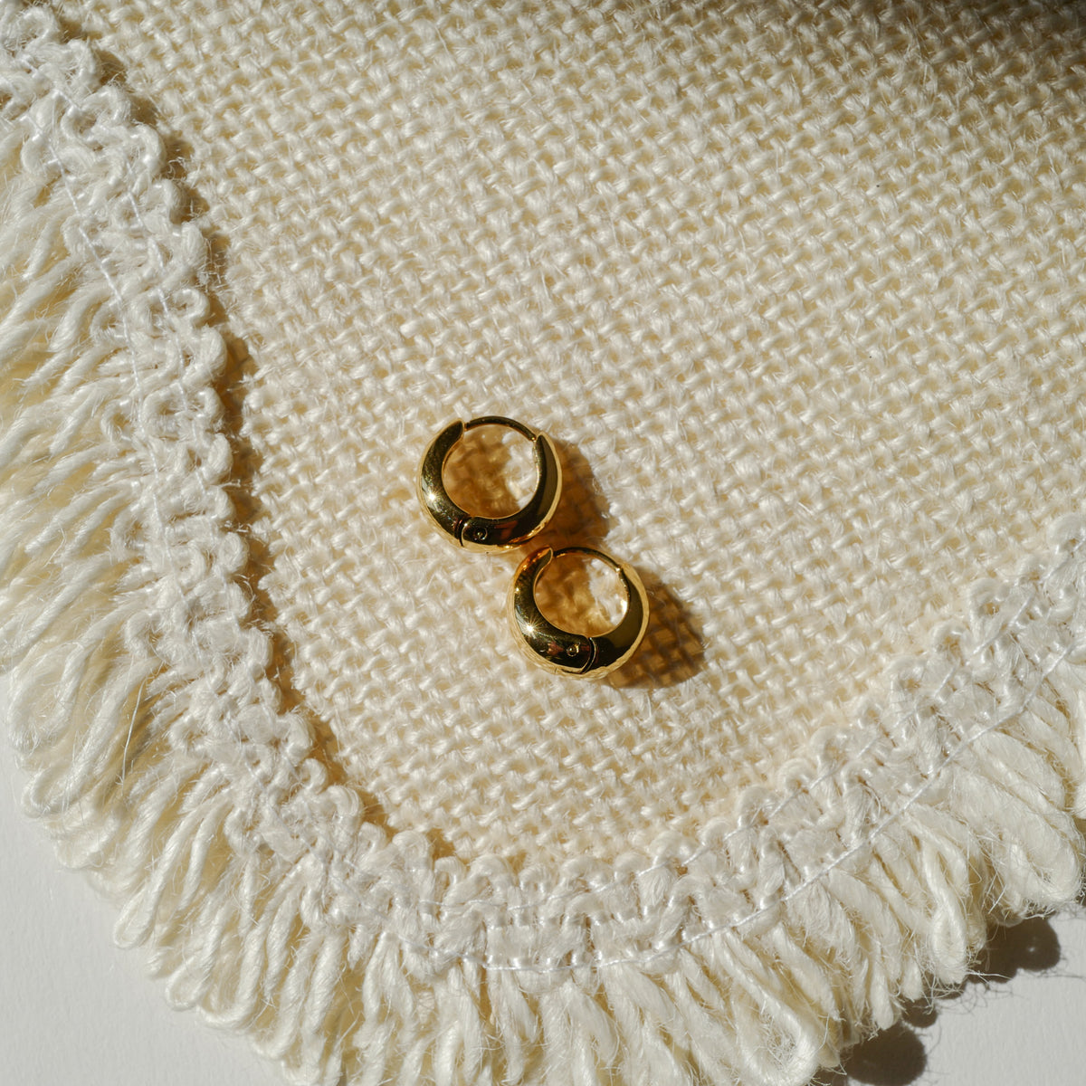 hoop earrings klein gold edelstahl organic hoops