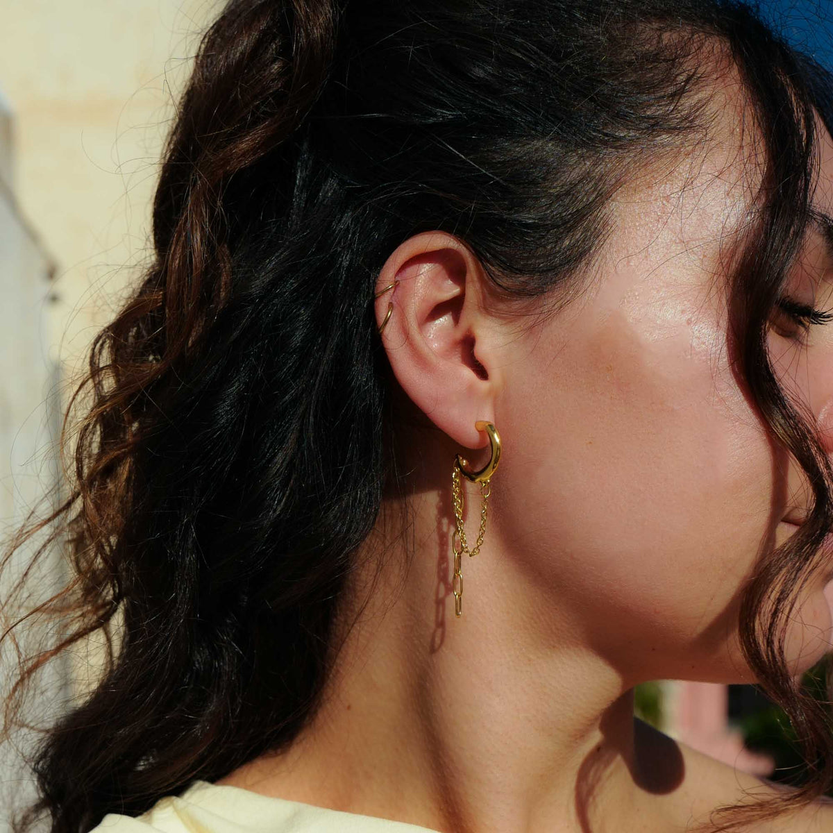hoop earrings mit necklace gold huggie hoops gold statement earrings