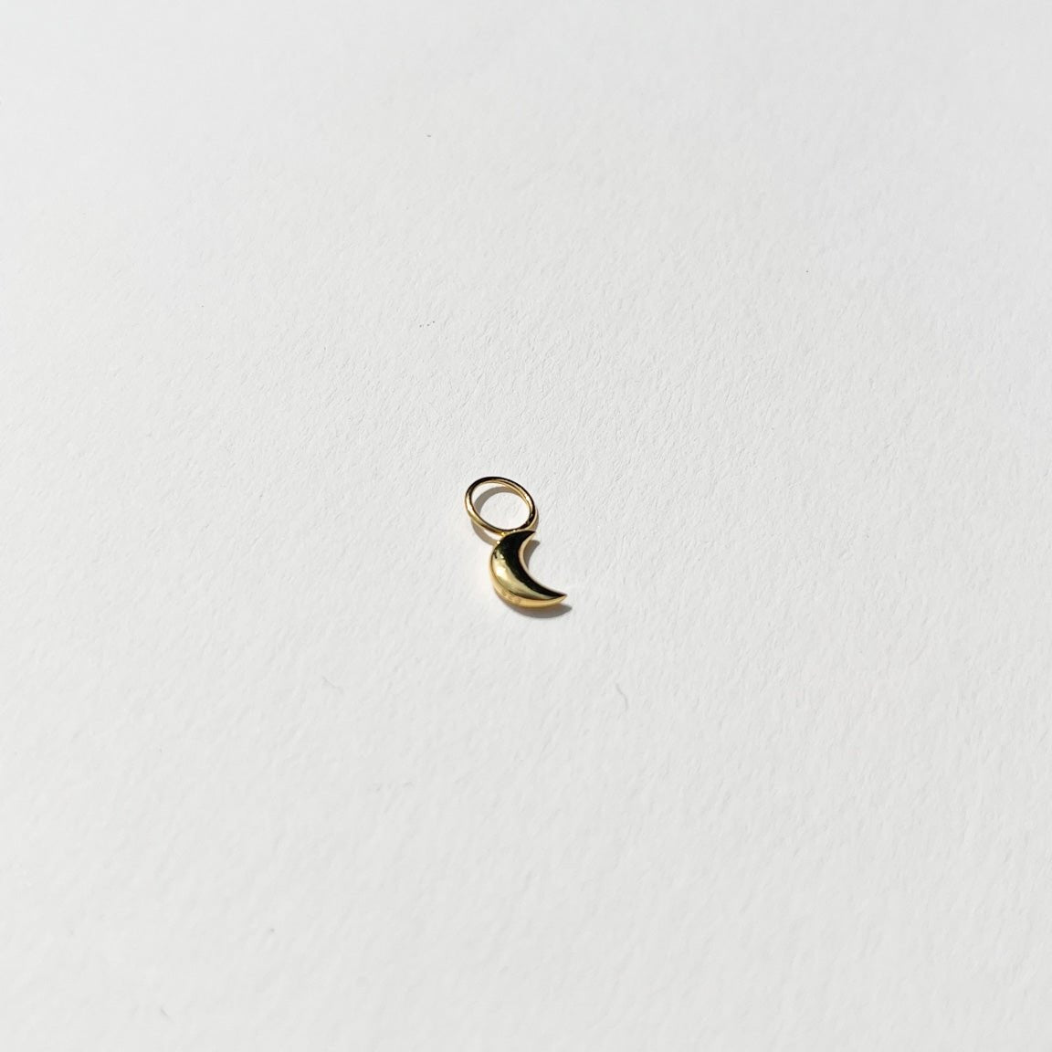 crescent moon charm mond anhaenger fuer hoop earrings anhaenger charms