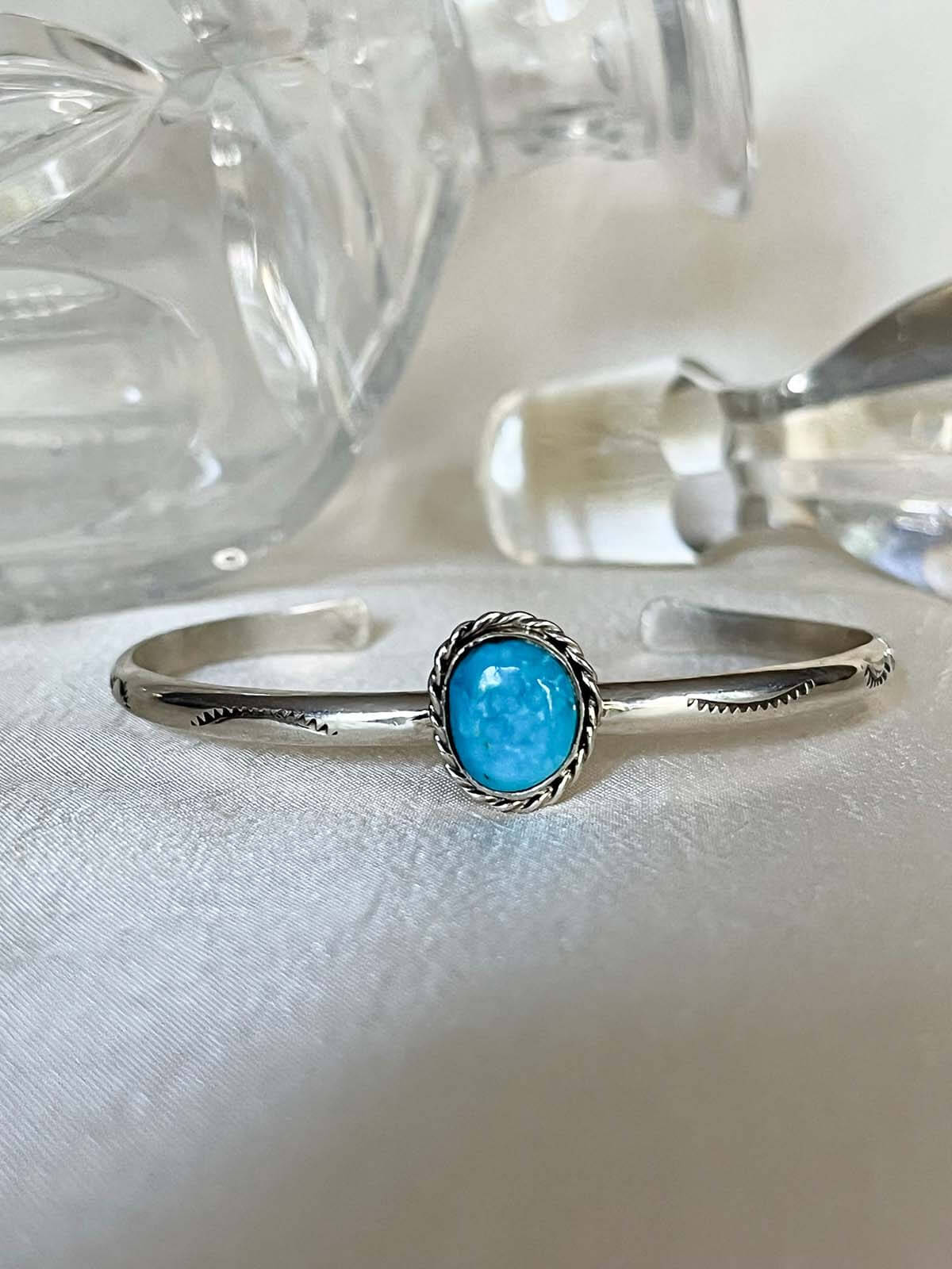 NAVAJO TURQUOISE BANGLE HASEYA