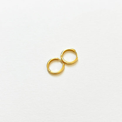 Small hoop earrings gold