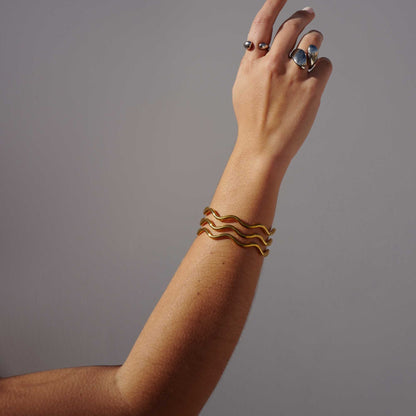 Wave Bangle MARE