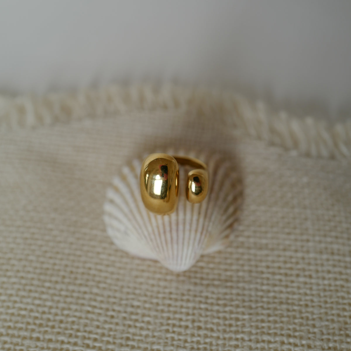 wasserfester ring gold minimalistisch
