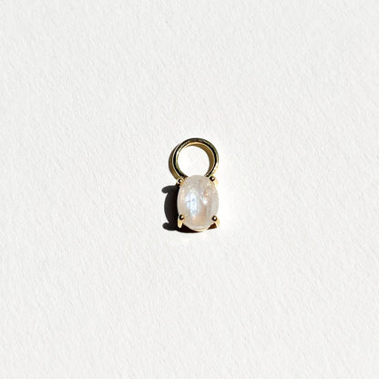 WHITE MOONSTONE CHARM VERO